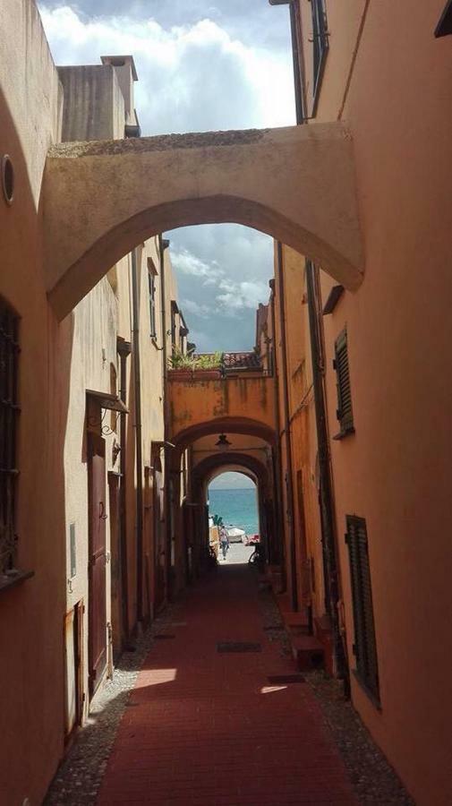 Ferienwohnung Sant'Antonio Finale Ligure Exterior foto